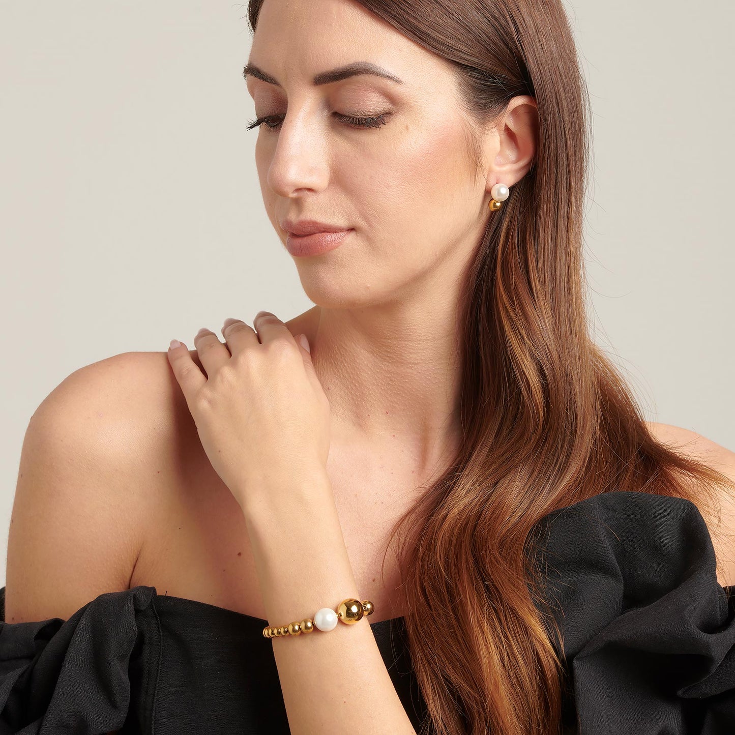 Women's Gold Pearl Bracelet